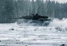 Leopard 2 Kampfpanzer im Schnee