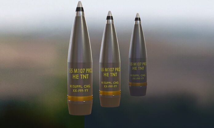 155mm-Artilleriemunition vom Typ M107.