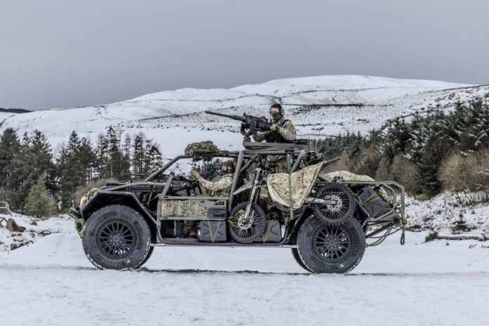 Die Reichweite des hybridangetriebenen 4x4-Spezialkräftefahrzeuges Pioneer X soll bis zu 7.000 km betragen.