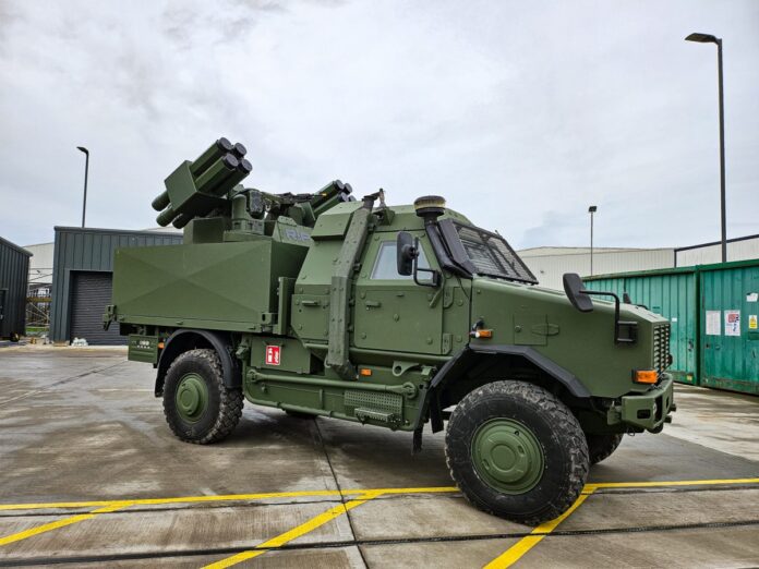 Reconfigurable Integrated-weapons Platform auf Dingo 3