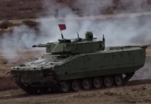 Lynx KF41 Schützenpanzer im Zuge von Schießversuchen.