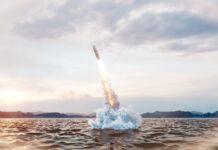 Start einer U-Boot-gestützten Trident II Atomrakete