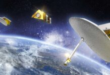 Die drei neuen SARah-Satelliten bestehen aus zwei Reflektor-Satelliten und einem Phased Array-Satelliten.