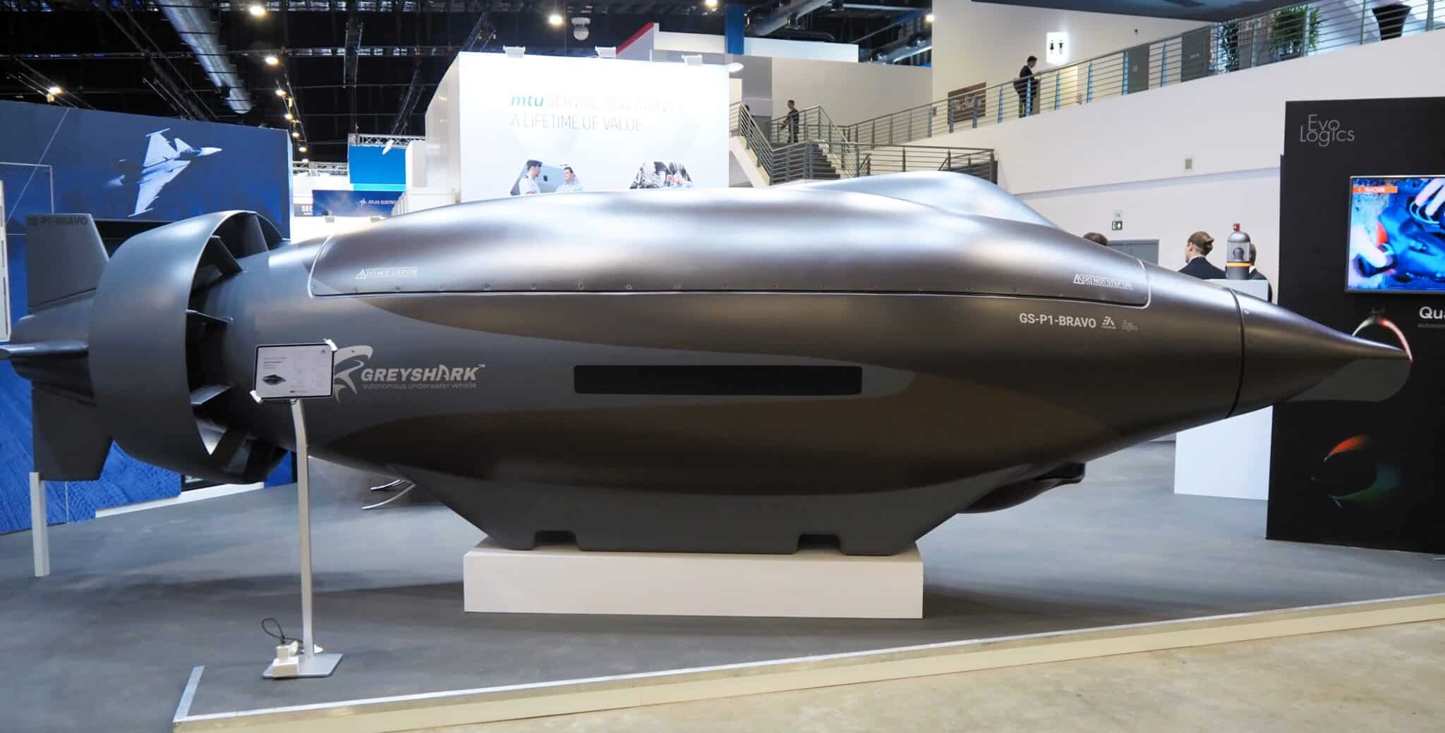Das auf der IMDEX Asia 2025 gezeigte Modell stellt die batterie-betriebene Variante GreyShark „Bravo“ dar.