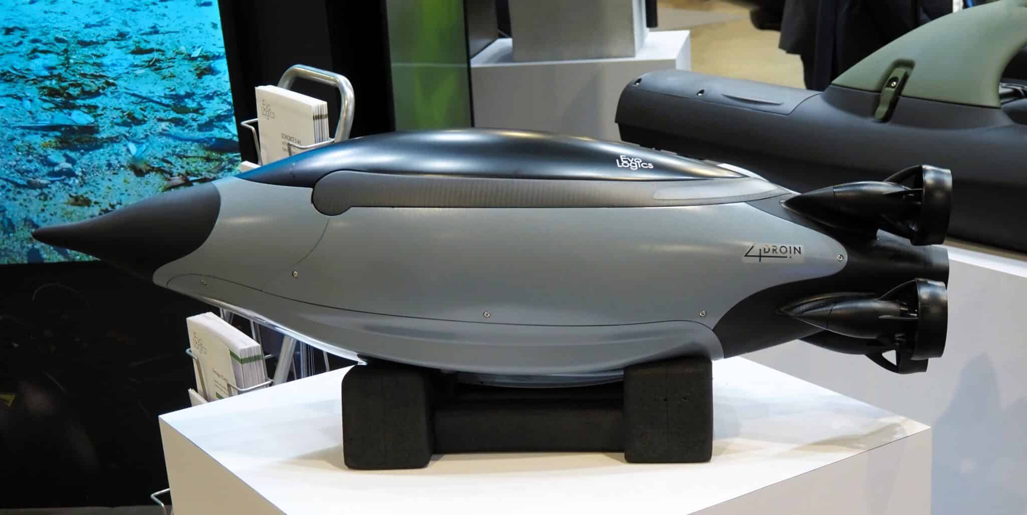 EvoLogics Quadroin UUV auf IMDEX Asia 2025. Diese Drohne ist der Vorreiter für das „bionische“ Design und die akustische Kommunikation, beides Kernmerkmale der GreyShark.