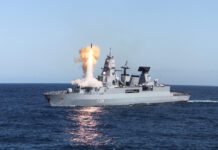Nach der Fehlzündung eines Flugkörpers im Juni 2018 wurde die Fregatte „Sachsen” Ende 2023 mit einer Variante des Vertical Launch Systems Mk 41 in der Strike-Variante nachgerüstet. Somit wäre sie theoretisch als Trägerplattform für den Tomahawk geeignet