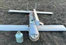 Eine geborgene autonome V2U-Strike-Drohne.