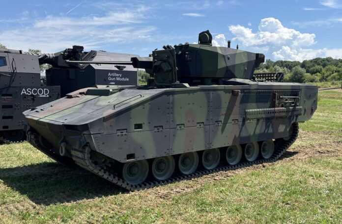 Der lettische Schützenpanzer Hunter basiert auf der ASCOD-Plattform von General Dynamics European Land Systems.