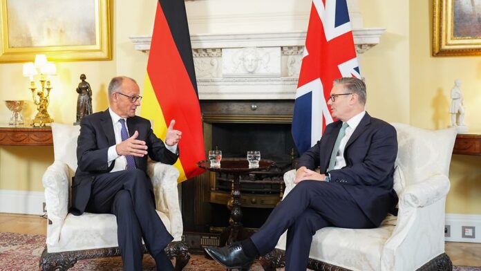 Friedrich Merz und Keir Starmer