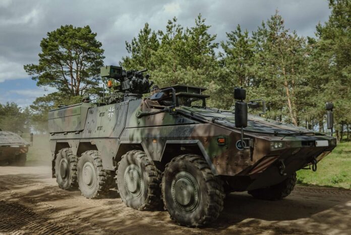 GTK Boxer mit FLW 200 und Granatmaschinenwaffe