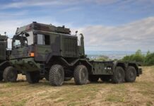 HX2 8x8 Lkw