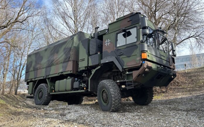 Ungeschütztes Transportfahrzeug der HX-Fahrzeugfamilie von Rheinmetall