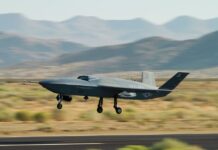 Collaborative Combat Aircraft yfq-42a Kampfdrohne Erstflug