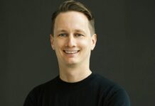 Johannes Boie, ehemaliger Chefredakteur von Welt am Sonntag und Bild, übernimmt zum 1. August die Position des Chief Marketing Officer beim Verteidigungsunternehmen Helsing.