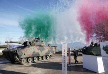 Nachdem Leonardo Rheinmetall Military Vehicles (LRMV), ein 50:50-Joint-Venture zwischen Rheinmetall und Leonardo, Anfang November 2025 mit der Lieferung des ersten Loses von 21 Schützenpanzern Lynx beauftragt wurde, hat das Unternehmen heute die ersten vier Lynx KF-41-Schützenpanzer an die italienischen Streitkräfte ausgeliefert.