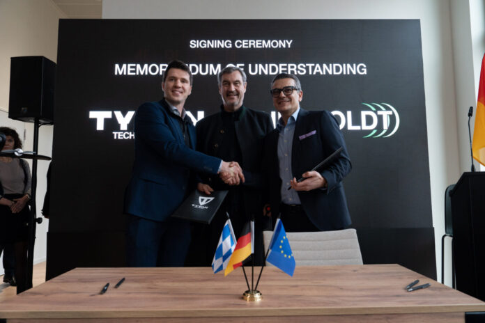 Der Sensorspezialist Hensoldt und das Münchener Start-up TYTAN Technologies haben gestern eine Absichtserklärung (Memorandum of Understanding, MoU) unterzeichnet, um künftig im Bereich Counter-UAS-Systeme und Schutz kritischer Infrastruktur zusammenzuarbeiten.