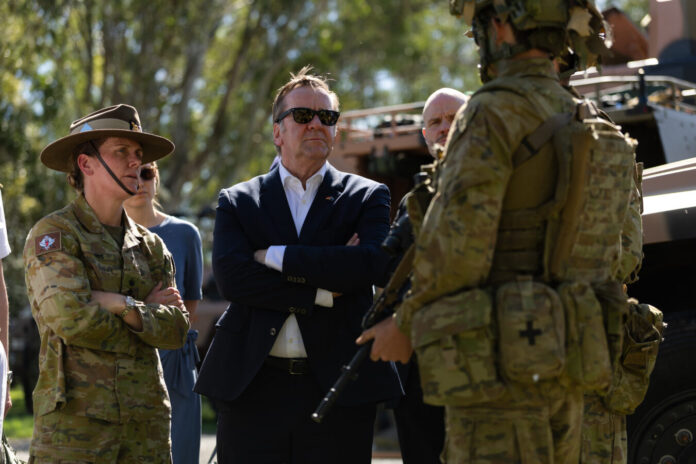 Deutschland und Australien planen eine engere militärische Zusammenarbeit im Weltraum und haben dazu während des Aufenthalts von Verteidigungsminister Boris Pistorius in Australien ein Memorandum of Understanding unterschieben.