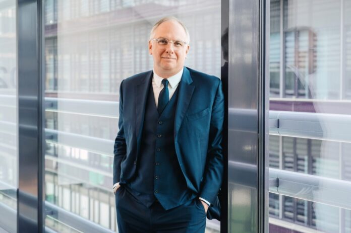 Dirk Doerrschuck ist seit dem 15. März Leiter des neu geschaffenen Zentralbereichs Global Corporate Affairs der Rohde & Schwarz GmbH & Co. KG.