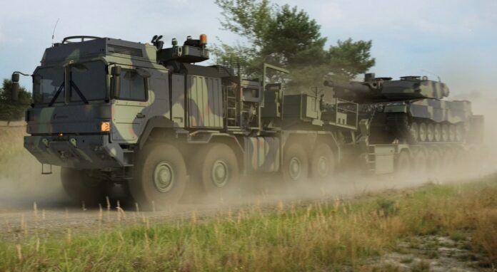 Der Rüstungskonzern Rheinmetall und der niederländische Spezialist für Schwerlastanhänger Nooteboom Trailers B.V. haben eine Kooperations¬vereinbarung über die Entwicklung und den Vertrieb von militärischen HET-Aufliegersystemen (Heavy Equipment Trailer) geschlossen.