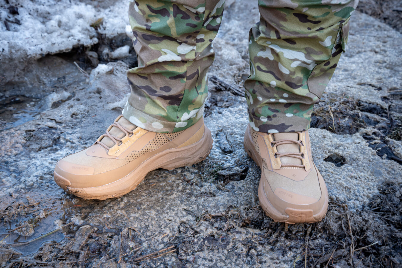 Der in der Konzeptstudie von GORE-TEX von Grund auf neu entwickelte Kampfstiefel verhält sich bei Nässe stabil, bietet dauerhaften Komfort und kombiniert Schutz mit Beweglichkeit.