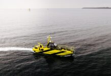 Die Rheinmetall-Division Naval Systems hat mit IBM, Anschütz und besecke eine strategische Technologie-Zusammenarbeit zur gemeinsamen Entwicklung autonomer Überwasserfahrzeuge vereinbart.