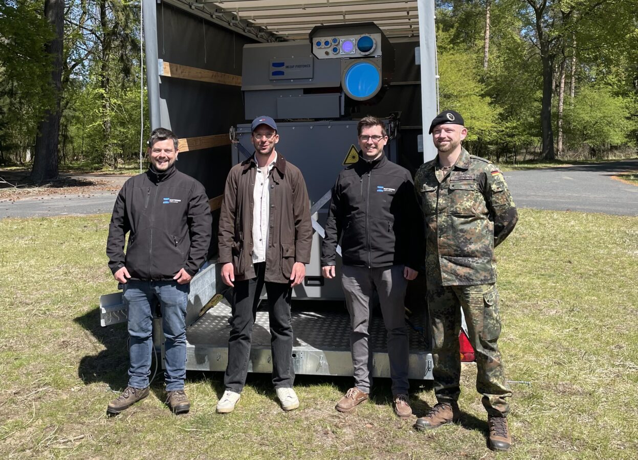 INLEAP Photonics und der Cyber Innovation Hub der Bundeswehr wollen eine gemeinsame Versuchsreihe zur Erprobung laserbasierter Drohnenabwehr durchführen.