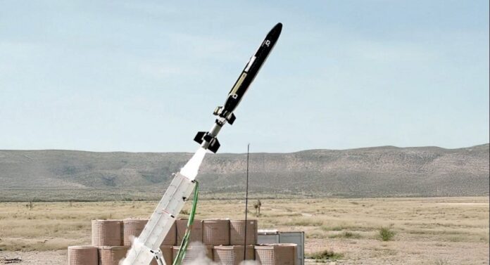 Neben der Ausweitung der Produktionskapazitäten für klassische Marschflugkörper und Raketen setzen die US-Streitkräfte auch auf die Beschaffung kostengünstiger Marschflugkörper sowie aeroballistischer, hyperschallfähiger Flugkörper. Zu diesem Zweck wurden kürzlich fünf Rahmenverträge vergeben.