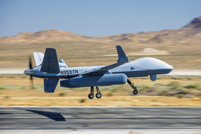 Der schwedische Rüstungskonzern Saab und General Atomics Aeronautical Systems (GA-ASI) haben den Erstflug einer unbemannten Luftüberwachungslösung (Airborne Early Warning, AEW) erfolgreich absolviert.