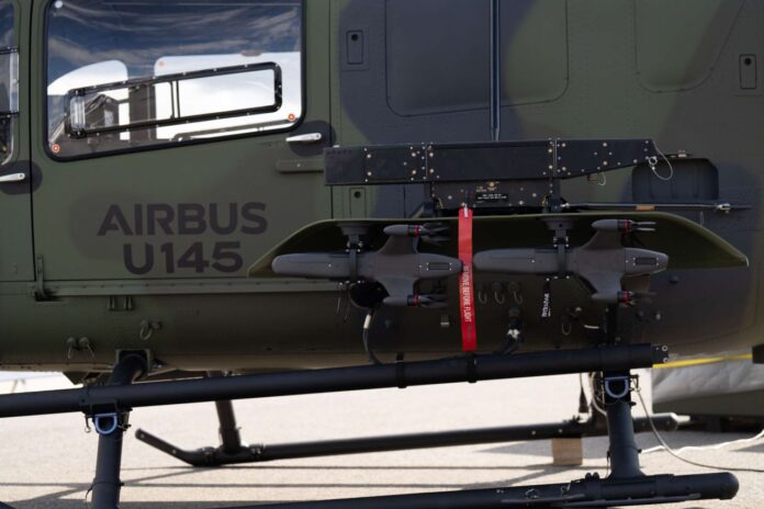 Auf der ILA wurde die Kooperation bereits sichtbar dargestellt. Ein Mock-up des U145, einer unbemannten Version des H145M, wurde mit einer Waffenstation ausgestellt, die zwei Abfangdrohnen von Quantum Systems trägt.