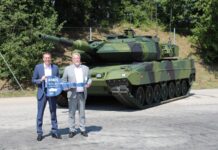 Übergabe des ersten Stridsvagn 123 A in München. (Bild: KNDS)