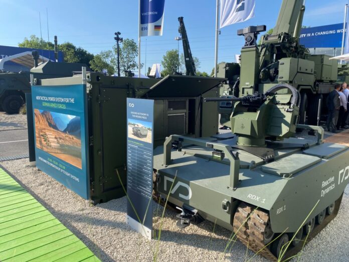 VINCORION und ReactiveDynamics zeigen modulares Bodenfahrzeug