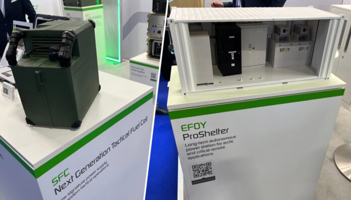 Die SFC Energy AG, ein bayerischer Anbieter von Hybrid-Energieversorgungssystemen in den Bereichen Sicherheit, Verteidigung, Industrie und kritischer Infrastruktur, hat auf der Rüstungsmesse Eurosatory 2026 in Paris zwei neue Energieversorgungssysteme für die militärische Nutzung vorgestellt.