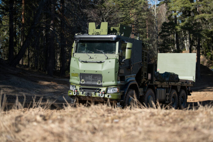 Der Lkw-Bauer Scania stärkt sein Angebot für den Verteidigungsbereich und bietet für seine Fahrzeuge modulare geschützte Fahrerkabinen gemäß STANAG 4569, Level 1–3 an.
