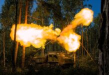 Der Düsseldorfer Rüstungskonzern Rheinmetall ist eigenen Angaben zufolge mit der Lieferung von Artilleriemunition für große Reichweiten für die ukrainischen Streitkräfte beauftragt worden.