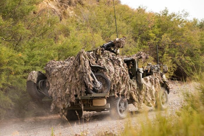 Die deutschen Streitkräfte sollen Ende August die ersten Serienfahrzeuge der Luftlandeplattform Caracal erhalten.