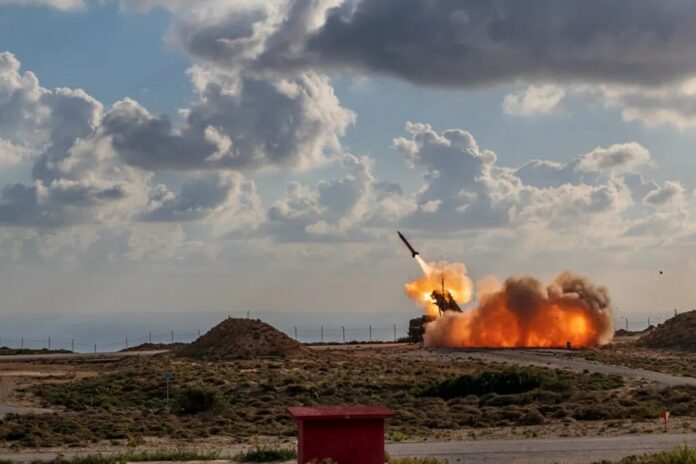 Patriot-Abschuss PAC-2 GEM-T Flugkörper