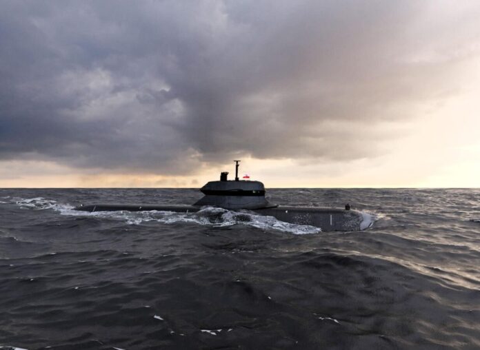 Das seit Langem laufende polnische U-Boot-Programm „Orka“ hat jüngst zu einem konkreten Beschaffungsvertrag geführt: Der schwedische Rüstungskonzern Saab wurde mit der Produktion und Auslieferung von drei U-Booten des Typs A26 beauftragt, die in Schweden als „Blekinge-Klasse“ in Dienst gestellt werden.