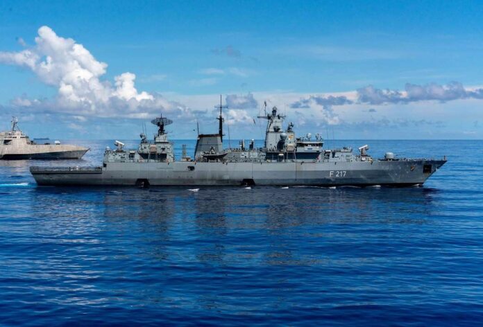 Die im Rahmen der Nutzungsdauerverlängerung vorgesehene Modernisierung der F123-Fregatte Bayern erfolgt auf der Neuen Jadewerft von Rheinmetall in Wilhelmshaven.