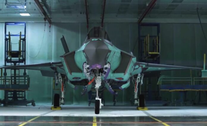 F-35A der Luftwaffe kommt aus der Endmontage