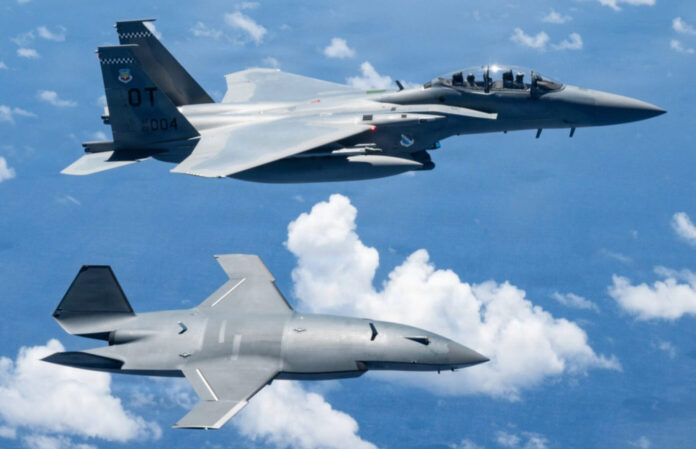 Bemannt-unbemannt (MUM-T) geführte Operationen zwischen Kampfflugzeugen und Collaborative Combat Aircraft sollen gegenüber rein unbemannten Operationen eine Überlegenheit von 4 zu 1 gezeigt haben.
