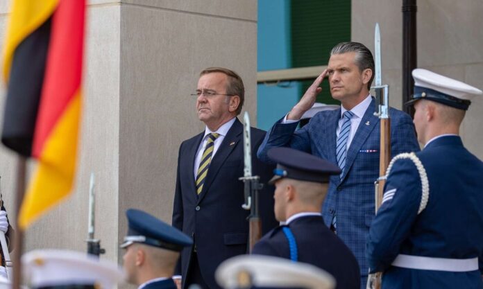 Verteidigungsminister Boris Pistorius hat nach seinem gestrigen Gespräch mit US-Verteidigungsminister Pete Hegseth in Washington bekräftigt, dass die Beschaffung von Marschflugkörpern des Typs Tomahawk sowie von Typhon-Abschussrampen im Rahmen des „Foreign Military Sales“- (FMS-)Verfahrens eingeleitet worden ist.