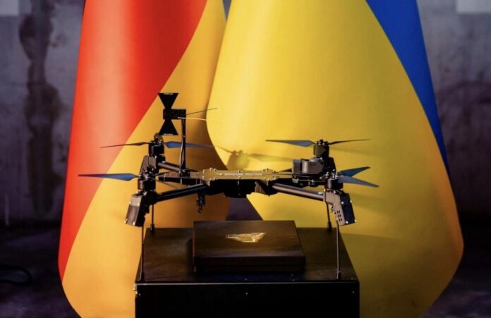 Quantum Frontline Industries (QFI), ein deutsch-ukrainisches Joint Venture zwischen Quantum Systems und Frontline Robotics, hat nach seinem ersten Produktionsprogramm im Jahr 2026 einen neuen Auftrag für „Linza“- und „Zoom“-Drohnen von der Nationalgarde der Ukraine erhalten.