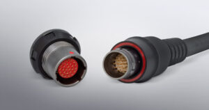 Strom, Daten und Signale. AMC steht für Advanced Military Connector und ist speziell für den Einsatz im Feld entwickelt.